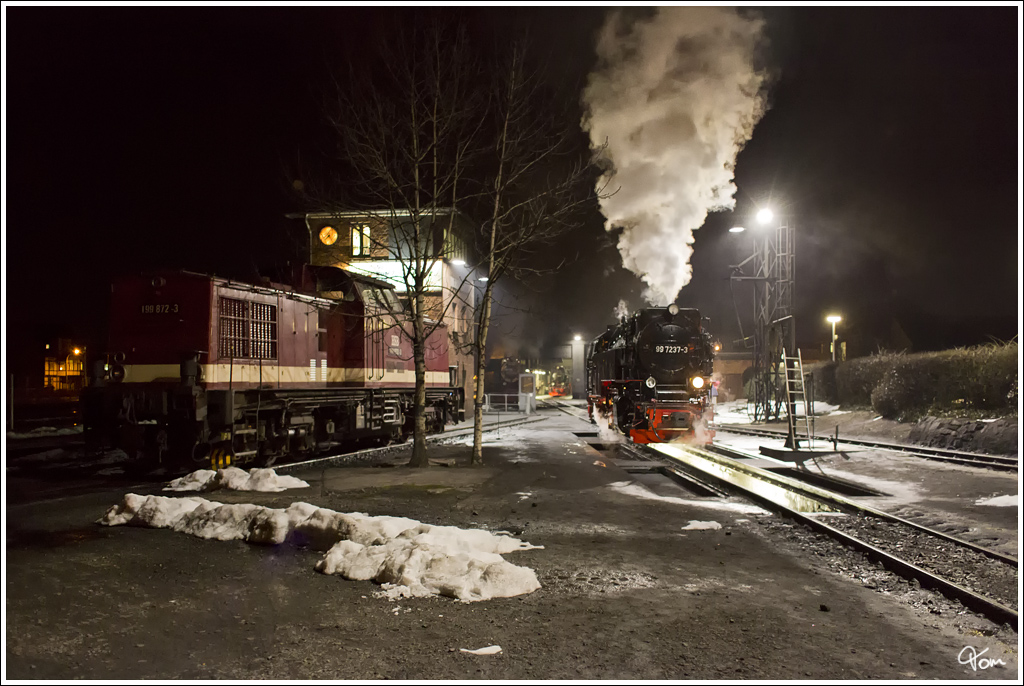 Nachtaufnahme der 99 7237 im BW Wernigerode.
4.3.2013