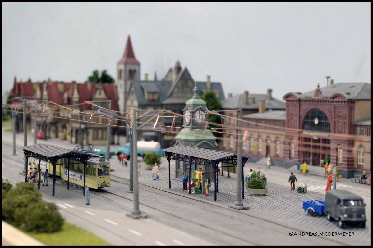  Nächster Halt: Hauptbahnhof! ...Schnappschuß einer Nebenanlage der Holle-Bahn in Hessisch-Lichtenau (20.12.2015).