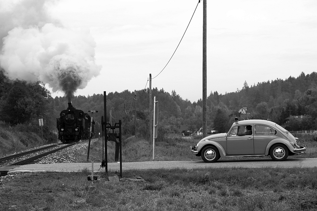 NBIK 93.1332 am 23.Oktober 2020 als NF 14787 (Klagenfurt Hbf. - Weizelsdorf) auf der Rosentalbahn beim Strecken-Km 24,7.