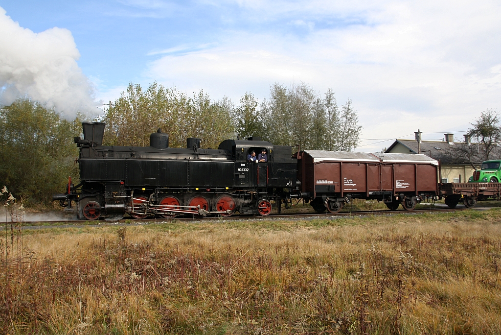 NBIK 93.1332 am 23.Oktober 2020 beim Verschub im Bahnhof Weizelsdorf.