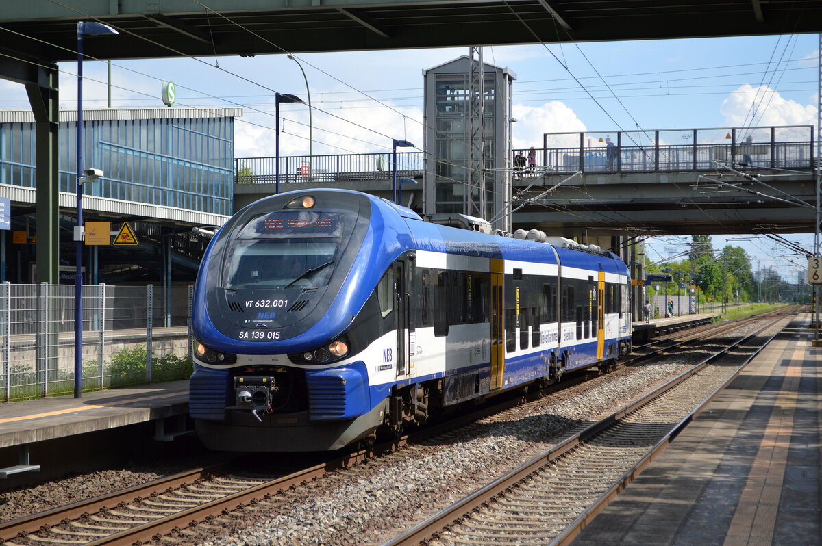 NEB mit der RB 12 nach Templin mit   VT 632.001 / SA 139 015  abfahrbereit Bf. Berlin Hohenschönhausen, 25.05.22