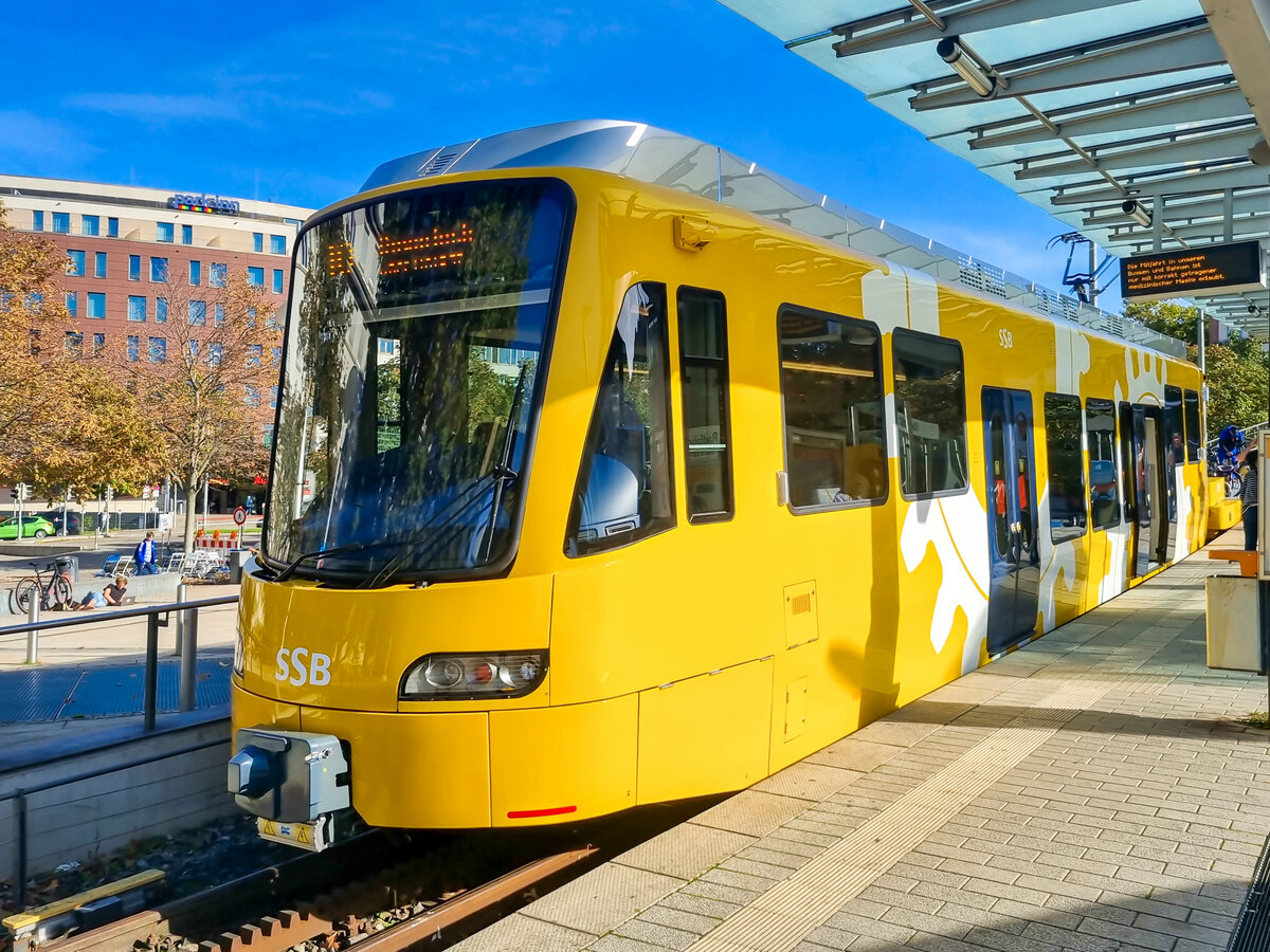 Neue Zacke für Stuttgart: Zahnradtriebwagen 1102 in der Talstation Marienplatz, 17.10.2022.