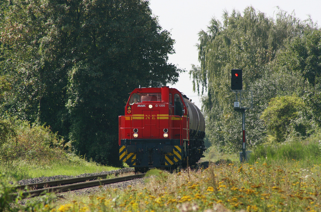 Neusser Eisenbahn - NE ... (Loknummer unbekant) // Bergheim, Ortsteil Rheidt-Hüchelhoven // 20. August 2011