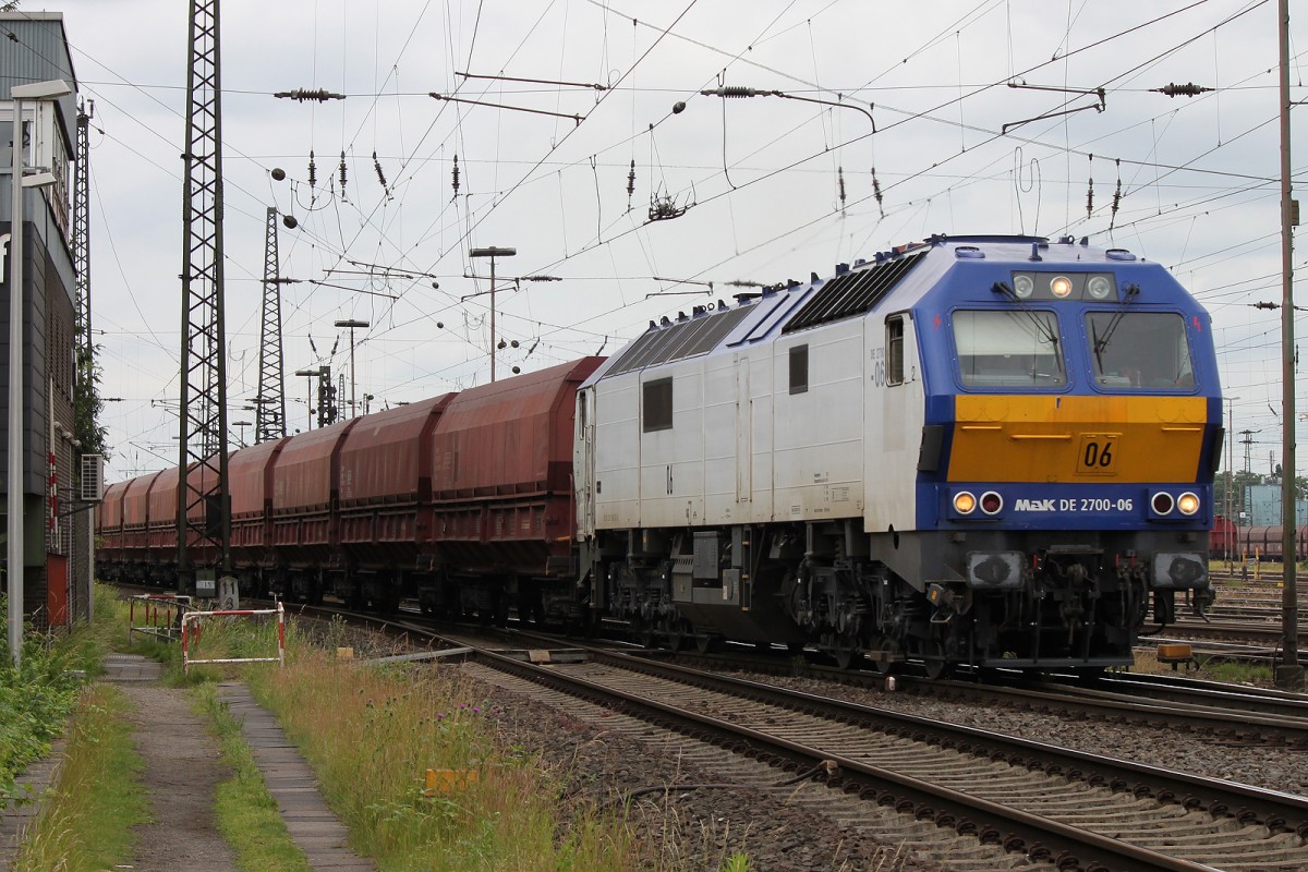 NIAG 06 (DE2700-06) fuhr am 22.6.13 durch Oberhausen-West.