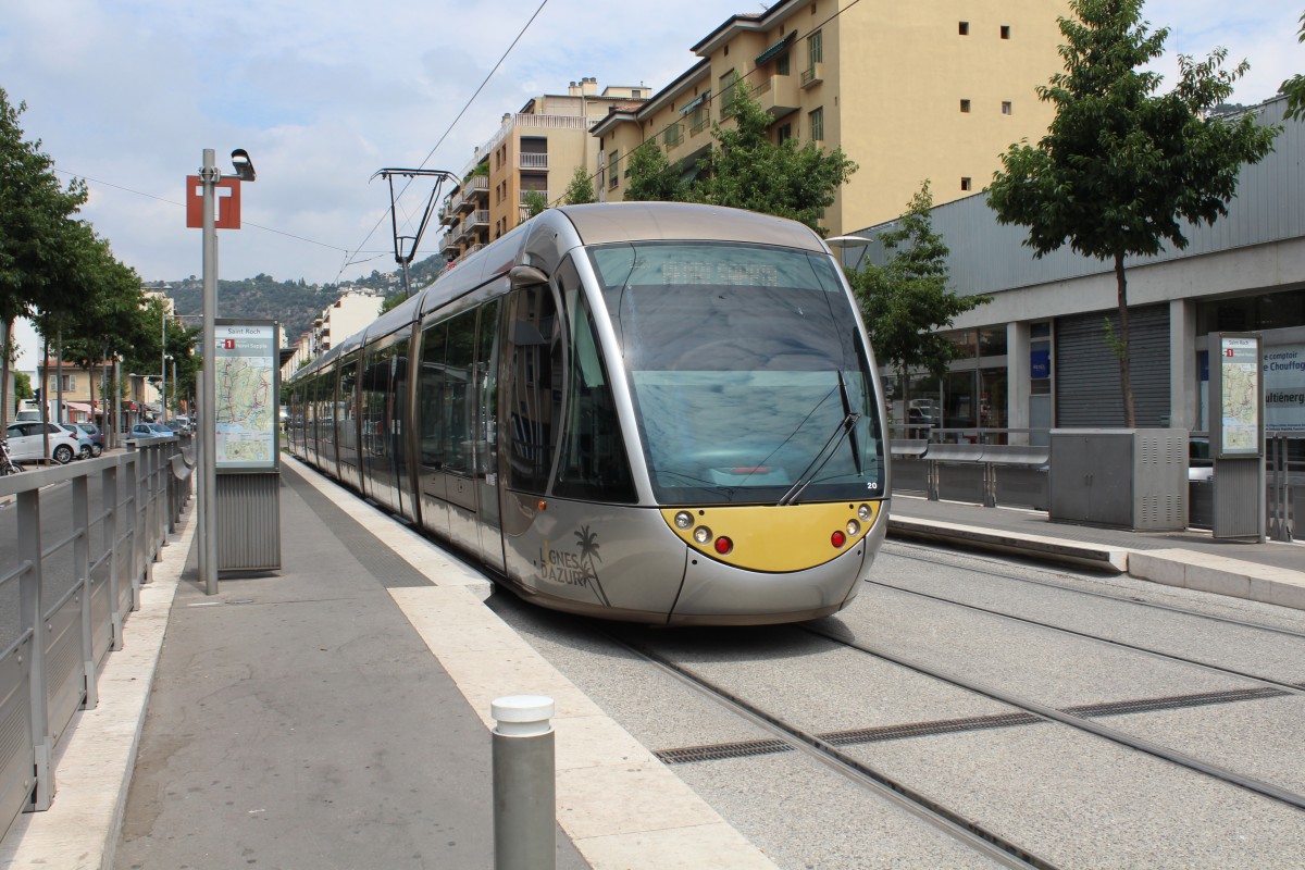 Nice / Nizza Lignes d'Azur SL T1 (Alstom Citadis-402 20) Boulevard Saint-Roch (Hst. Saint-Roch) am 23. Juli 2015.