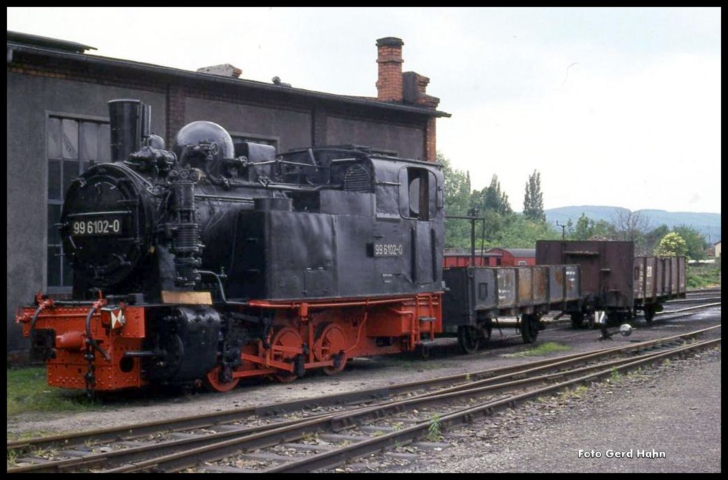 Nicht betriebsfähig und mit einer Spardose an der vorderen Pufferbohle versehen stand 996102 am 22.6.1991 im BW Gernrode.