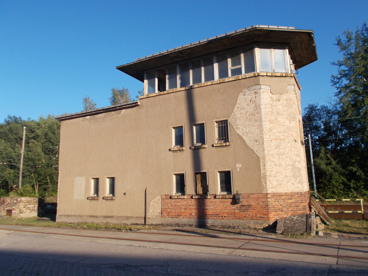 Nicht mehr genutzt wird dieses Stellwerk in Seddin.Aufnahme vom 27.August 2016 beim Tag der offenen Tür im Werk.