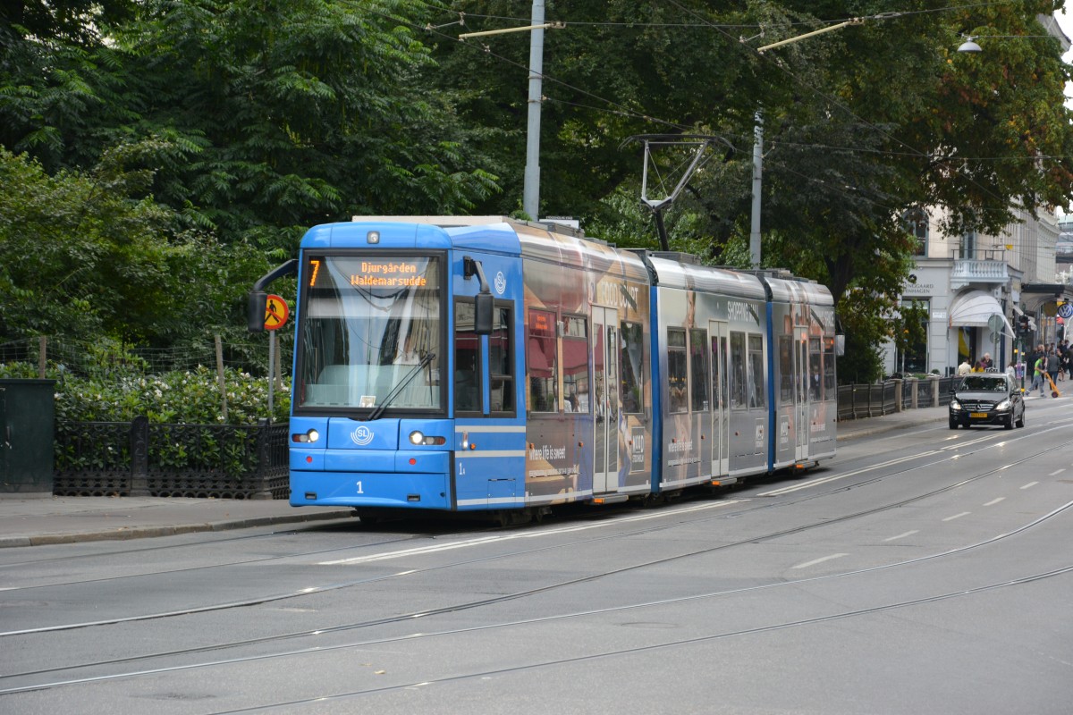 Niederflurstraßenbahn (1) nach Djurgården am 16.09.2014.