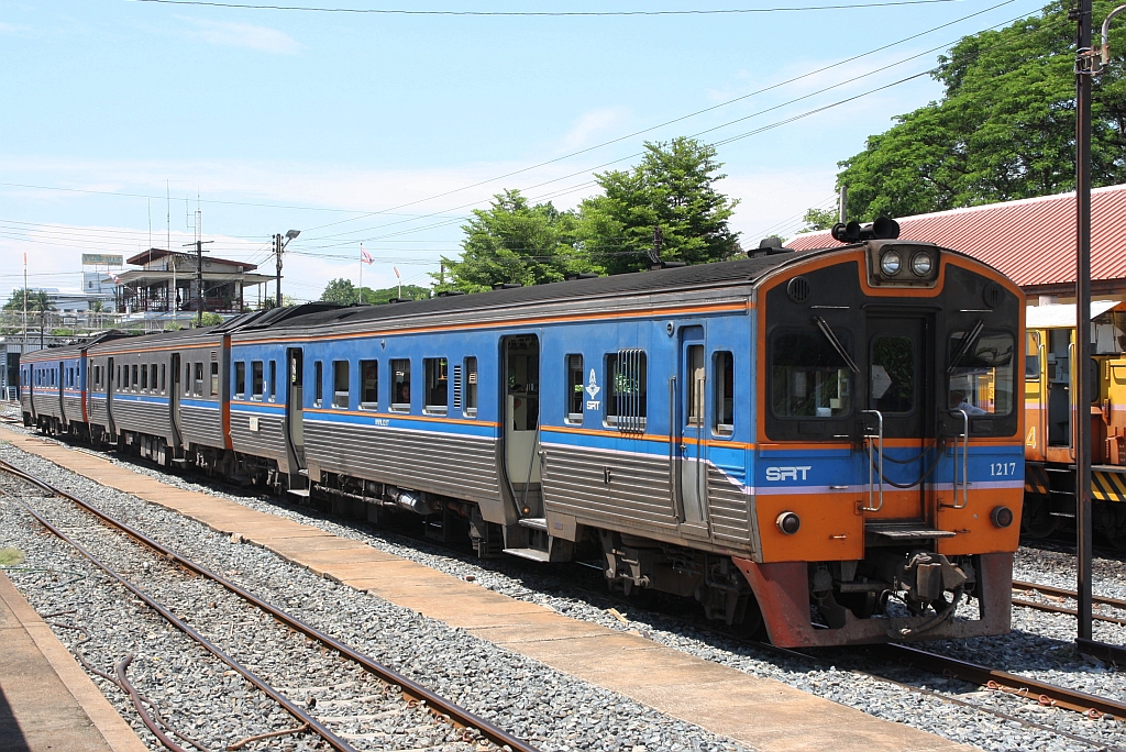 NKF 1217 am 21.Mai 2018 in der Phitsanulok Station.
