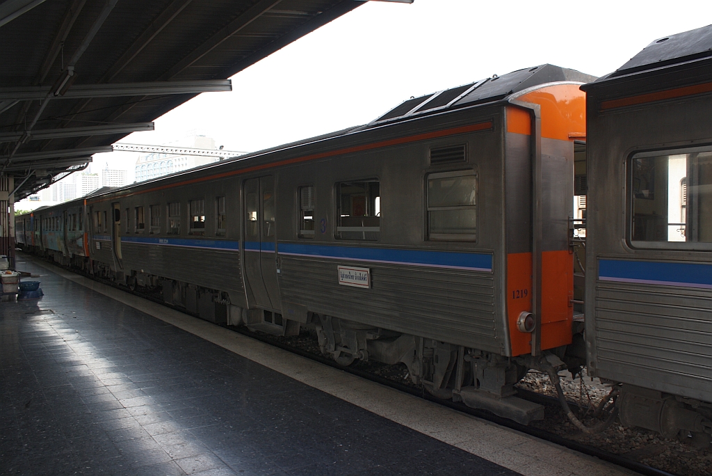 NKF 1219 am 30.Mai 2013 im Bf. Hua Lamphong.