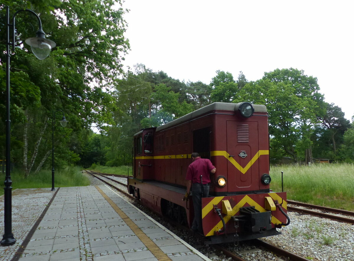 NKW Lxd2-472  Rewal  am 12.06.2017 beim umsetzen in Pogorzelica.