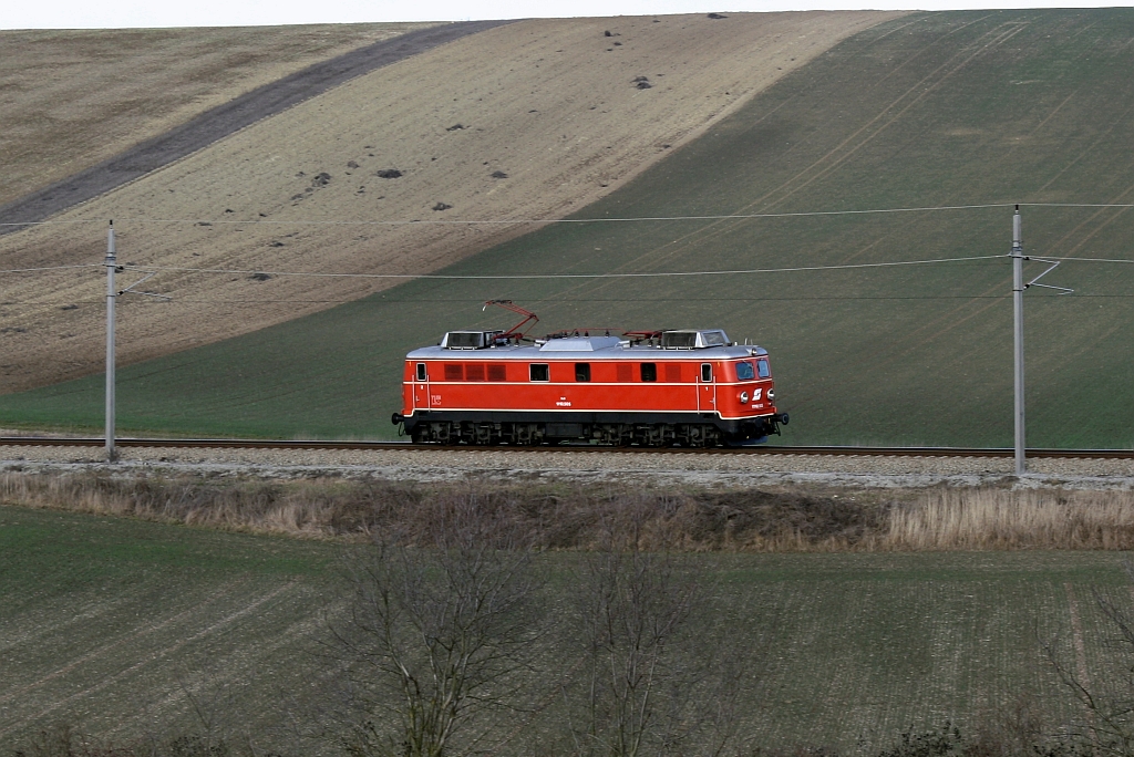 NLB 1110 505-5 am 13.Februar 2016 als SLZ 96039 bei Neubau-Kreuzstetten.
