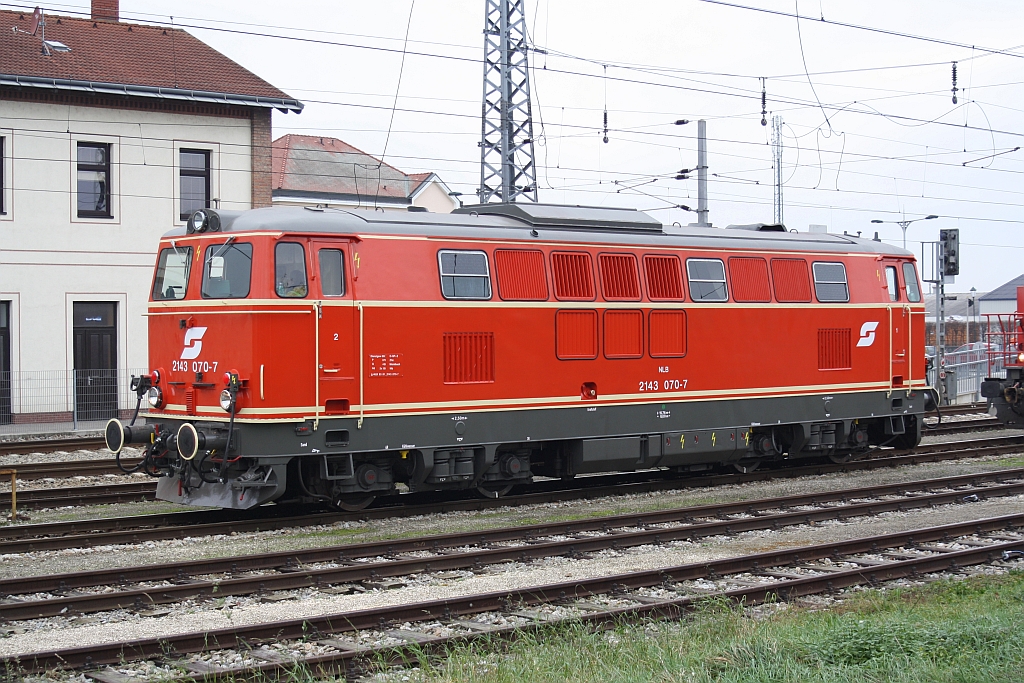 NLB 2143 070-7 am 22.November 2014 in Laa a/d Thaya.