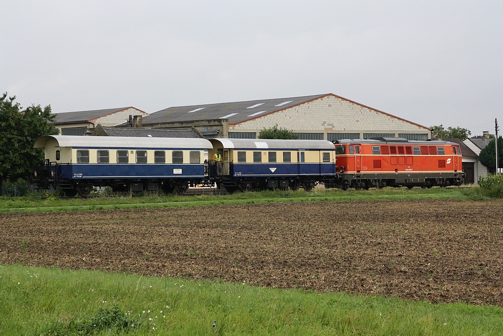 NLB 2143 070-7 mit dem SLP 14811 (Groß Engersdorf - Groß Schweinbarth) am 06.September 2020 in Bockfließ.