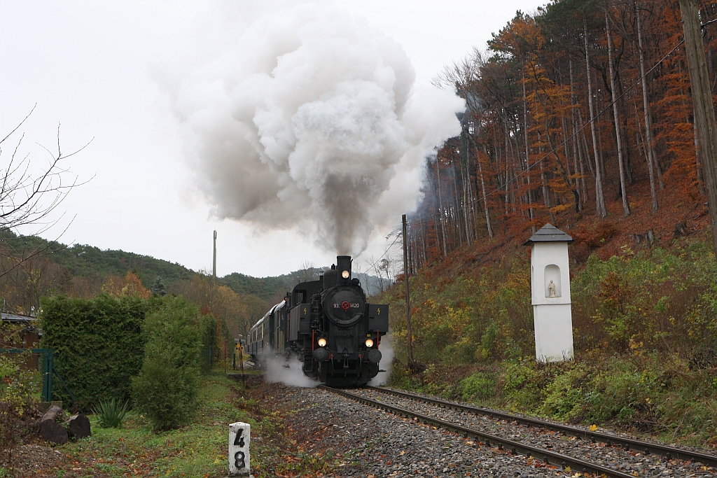 NLB 93.1420 am 12.November 2017 mit Zug2 von Wien Meidling nach Waldmühle beim Marterl im Km 4,8.