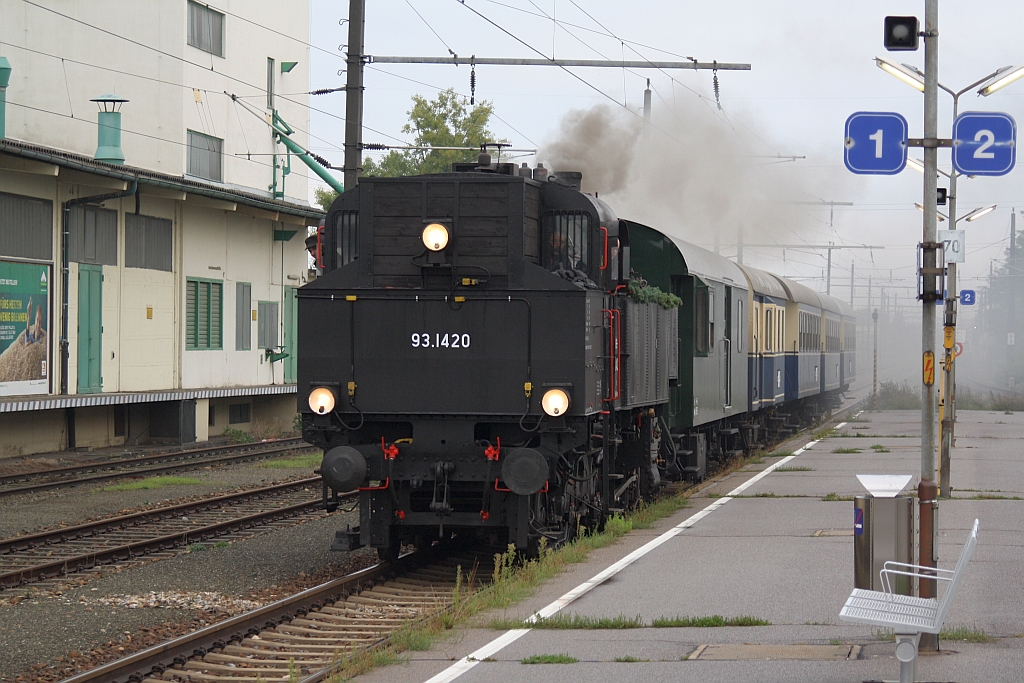 NLB 93.1420 am 14.September 2014 mit dem SLP 17925 in Gerasdorf.