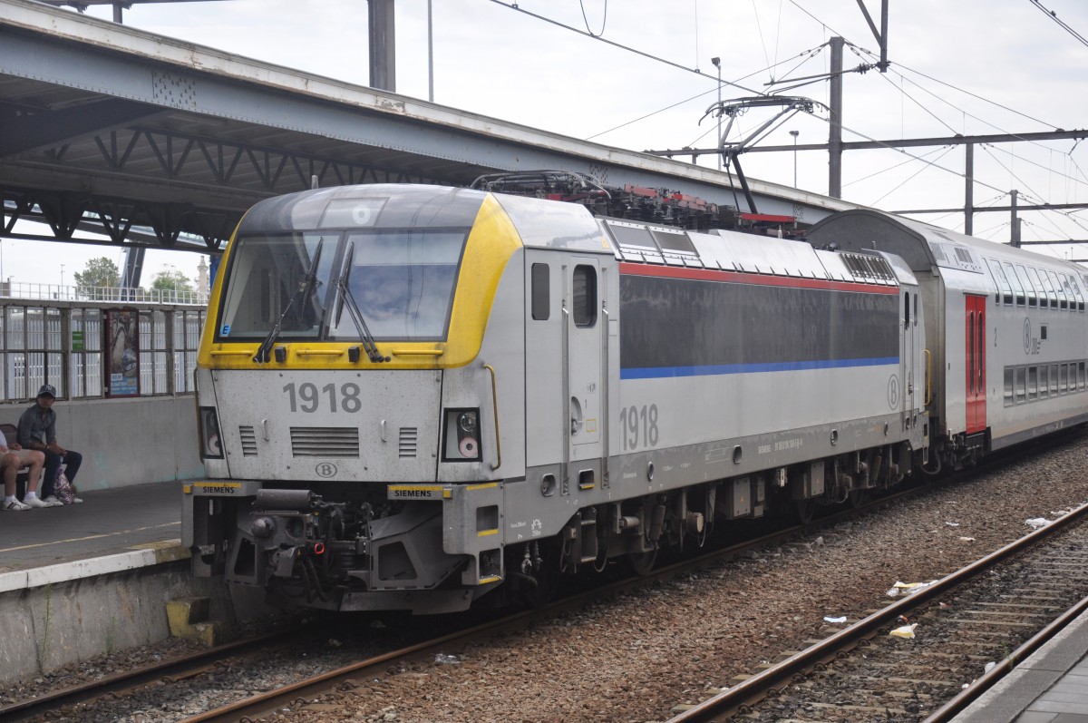 NMBS/SNCB hle 1918 aufgenommen 03/08/2014 in Bahnhof Oostende