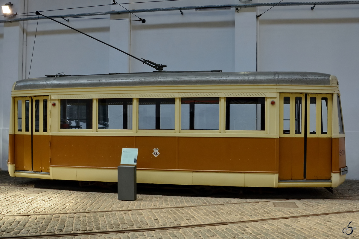 No.500 ist ein 1951 entwickelter Prototyp, welcher den Straßenbahnverkehr grundlegend modernisieren sollte. Er wurde von dem Transportunternehmen  Sociedade de Transportes Colectivos do Portodes  (STCP) entwickelt. Es kam jedoch nicht zum Serienbau. (Museu do Carro Eléctrico Porto, Januar 2017)