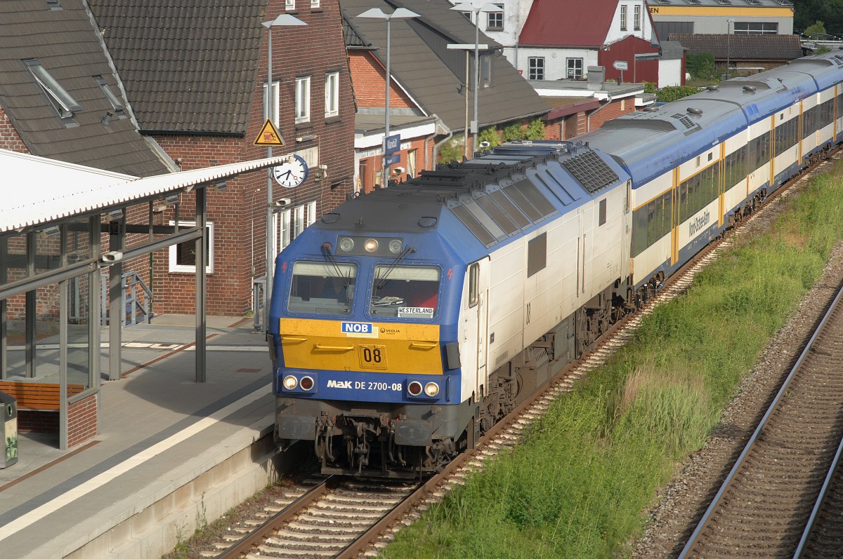 NOB DE 2700-08  Nord-Ostsee-Bahn nach Westerland.

September 2008 in Klanxbüll (Nordfriesland).