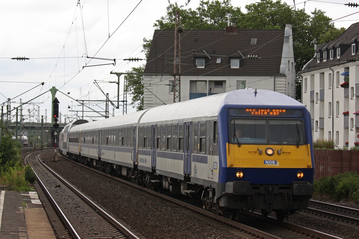 NOB Wagenpark als HKX nach K�ln am 27.6.13 in D�sseldorf-Derendorf.