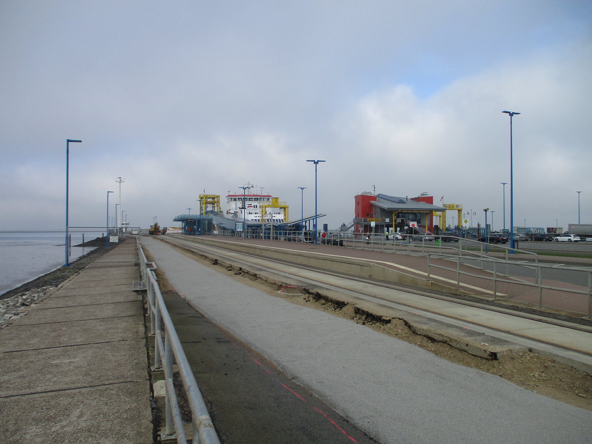 Nochmal der Bahnhof Dagebüll Mole gleich neben dem Fähranleger nach Wyk und Amrum.Aufgenommen am 21.September 2020.