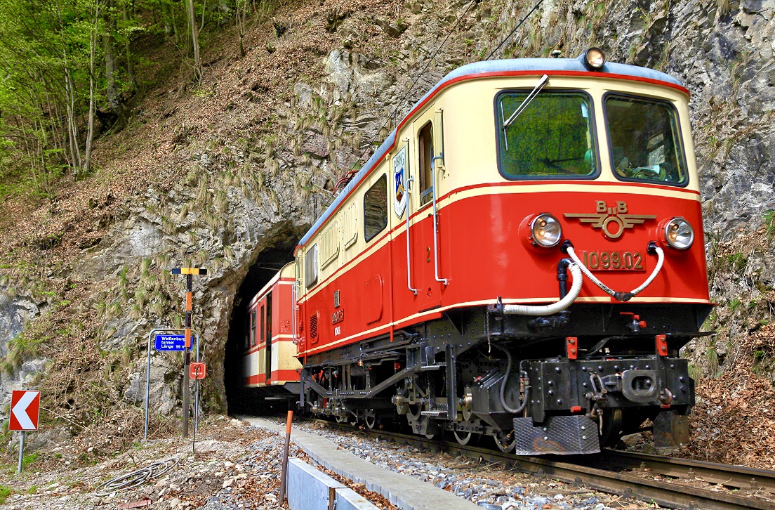 NÖVOG 1099 002, Schwarzenbach an der Pielach, P6813, 28.04.2013.