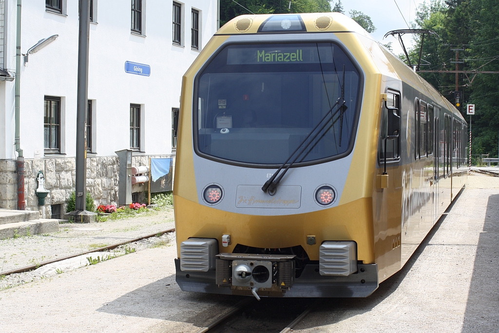 NÖVOG ET1 nach Mariazell am 27.Juli 2014 im Bahnhof Gösing.