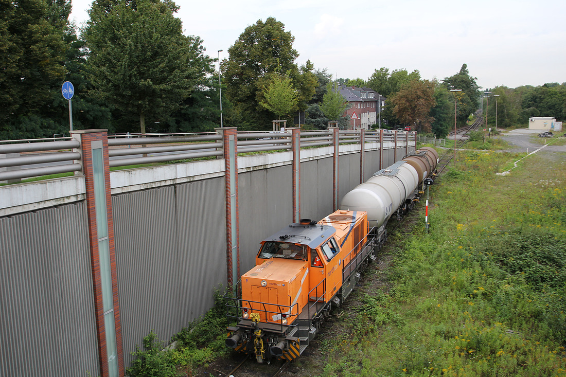 Northrail 271 025 (zum Aufnahmezeitpunkt für Hafen Krefeld im Einsatz) // Oberhausen-Stekrade // 25. August 2014