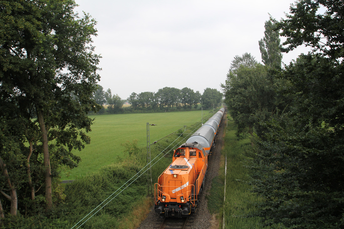 Northrail-Gravita (genauer Untertyp, Mieter und Loknummer unbekannt) // Aufgenommen zwischen Marl-Mitte und Gelsenkirchen-Hassel. // 12. August 2015
