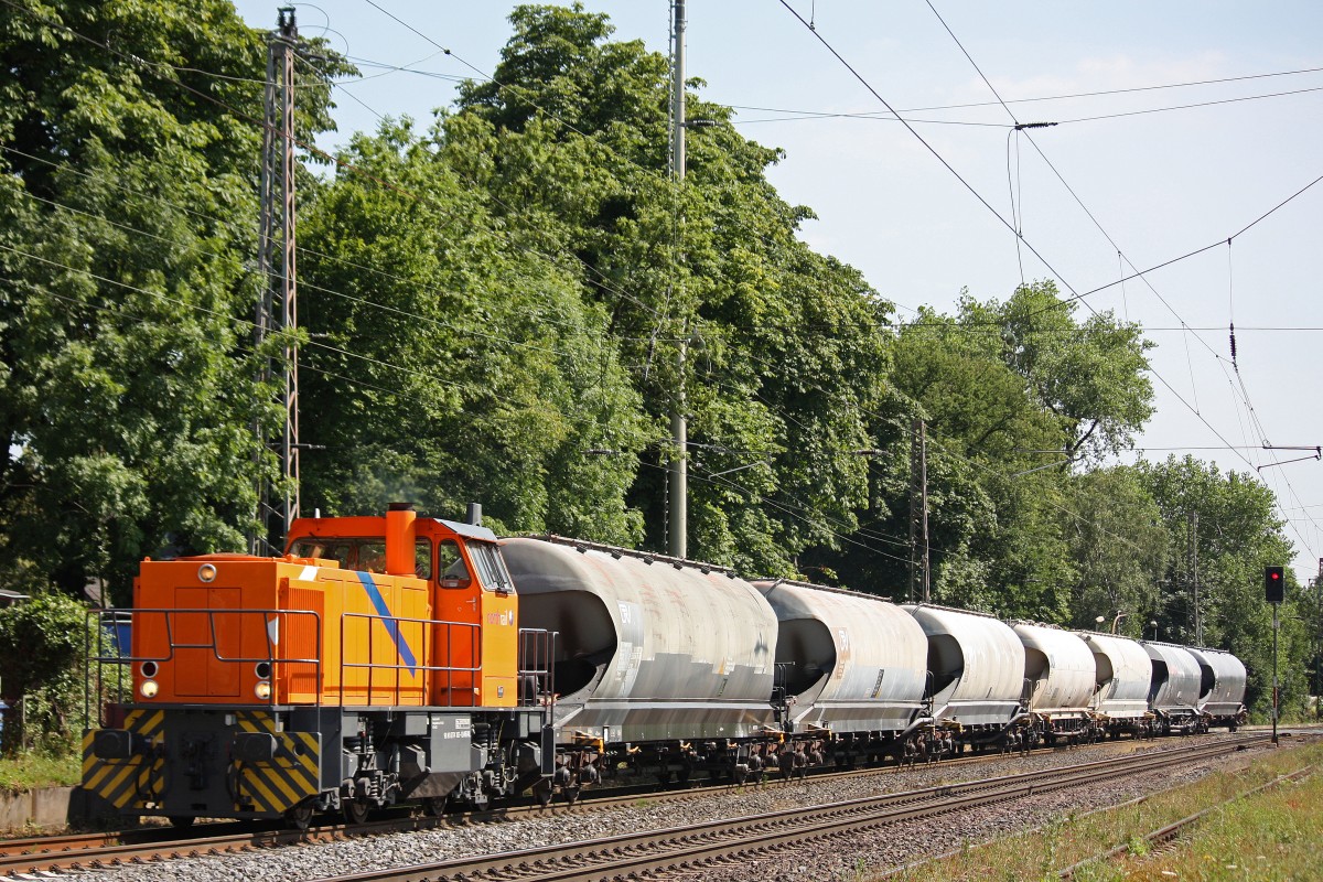 Northrail/NIAG 274 103 am 18.7.13 mit einem Sodazug in Ratingen-Lintorf.