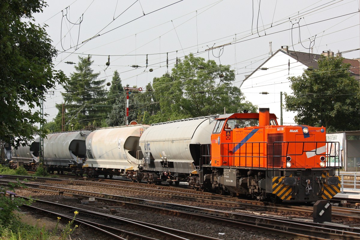 Northrail/NIAG 275 804 am 13.7.13 mit einem Sodazug in Düsseldorf-Rath.