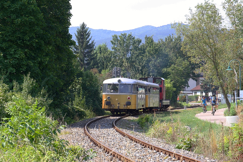 NOVOG 5081 051-4 am 01.September 2019 als letztes Fahrzeug des SR 17227 (Wien Meidling - Waldmühle Lst.) auf der Kaltenleutgebener Bahn beim Strecken-Km 1,0.