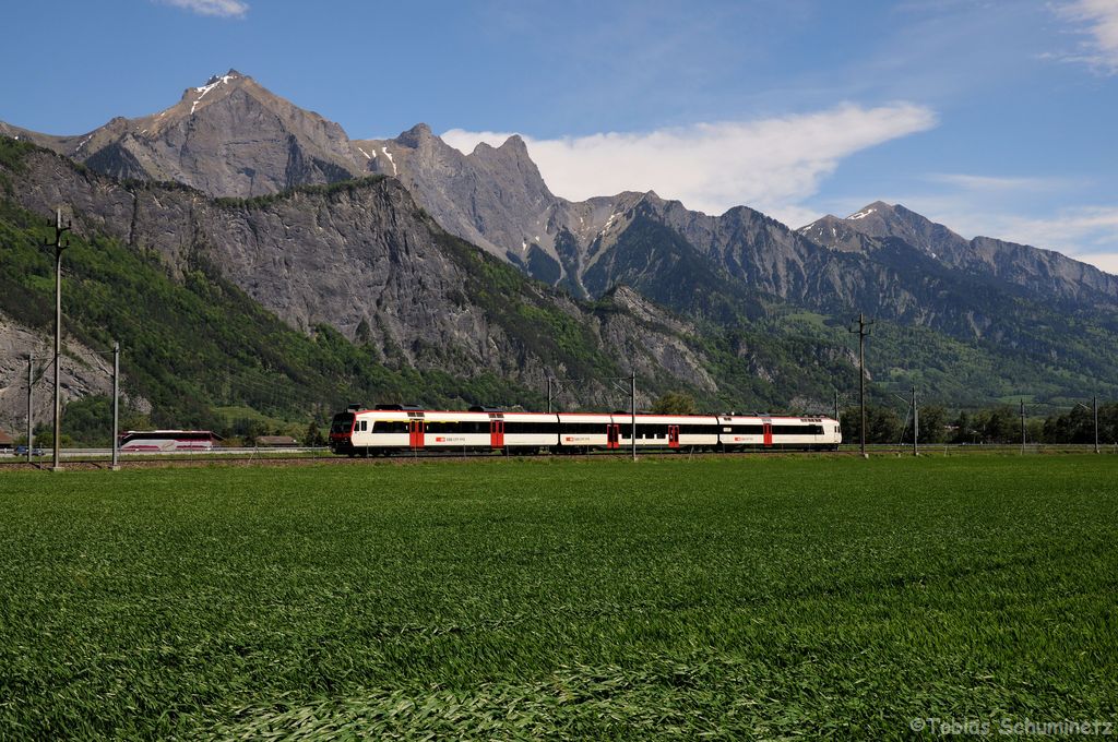 NPZ (ABt NPZ DO 50 85 39-43 835-0 CH-SBB) als 7858 am 18.05.2013 bei Sargans