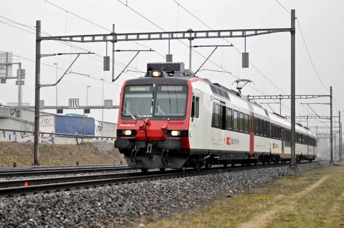 NPZ Domino fährt Richtung Bahnhof SBB. Die Aufnahme stammt vom 07.02.2018.