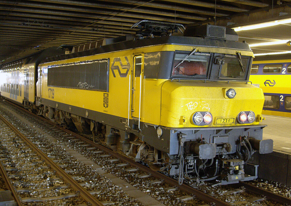 NS 1719, Den Haag Centraal, 2.9.2011.