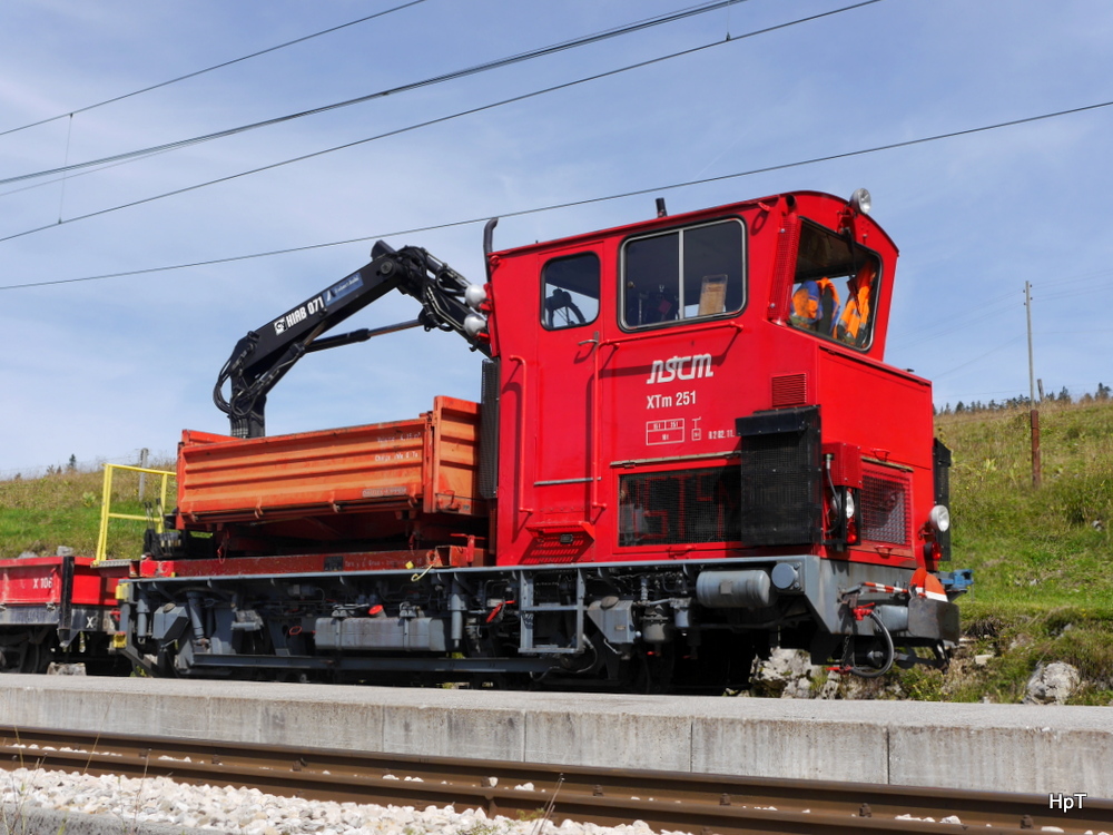 NStCM - Baudienst Diesellok  XTm 2/2  251 abgestellt in La Grivine am 17.08.2014