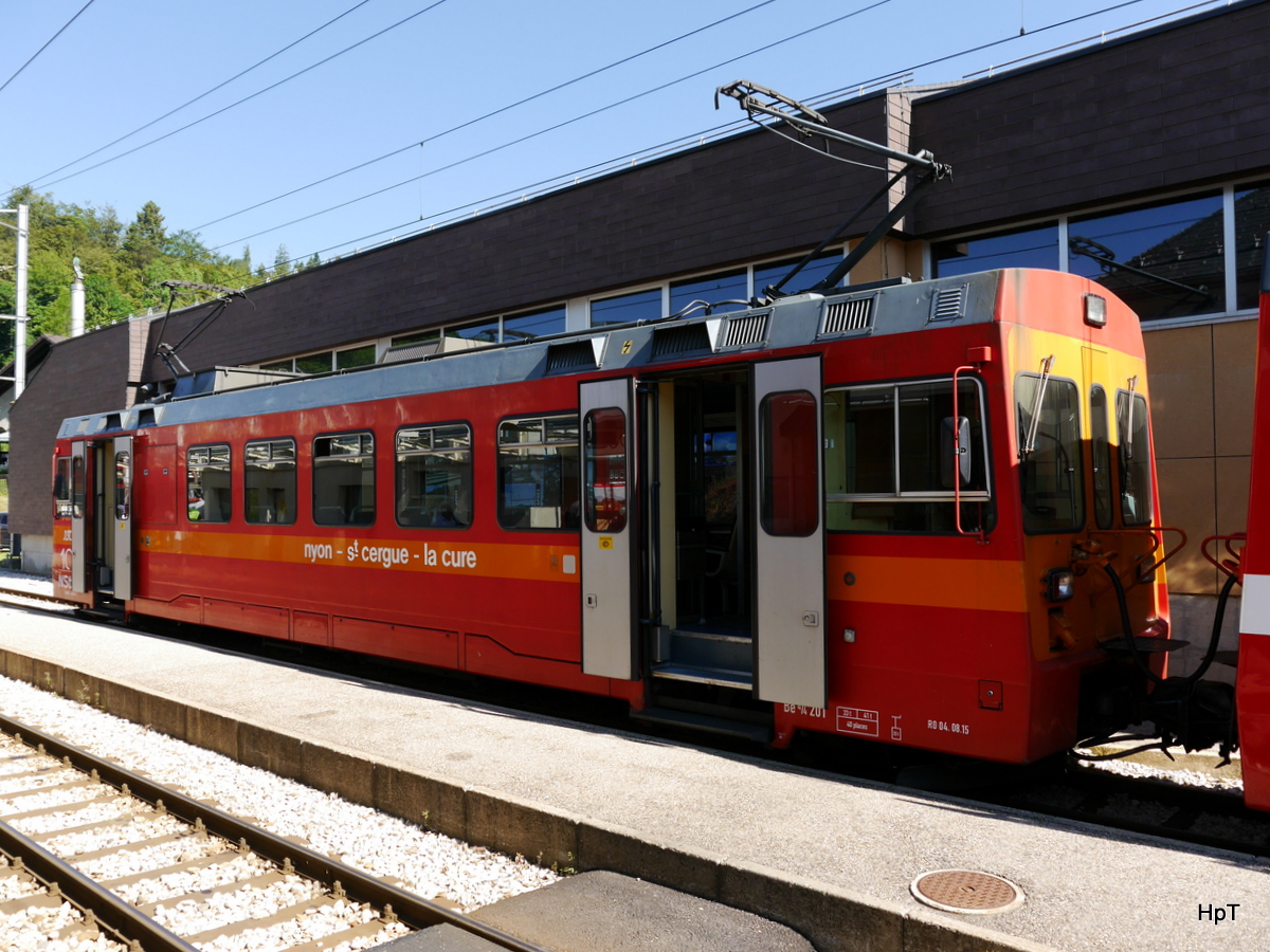 NStCM - Triebwagen Be 4/4 201 im Bahnhof von St.Sergue am 10.07.2016