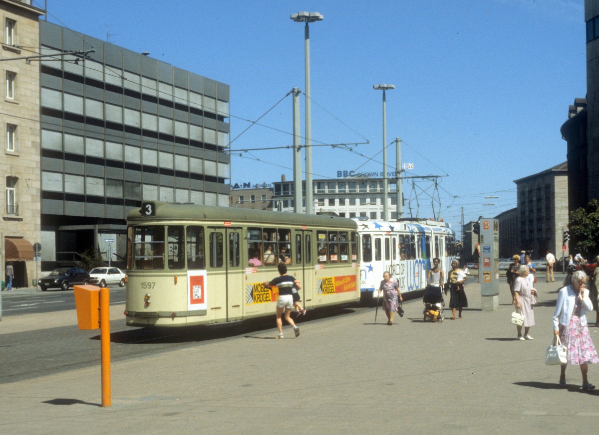 Nürnberg VAG SL 3 (B4 1597) Bahnhofstrasse am 7. Juli 1984.
