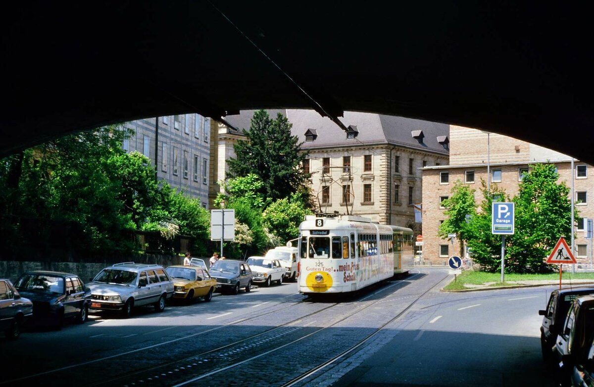 Nürnberger Straßenbahn, Ort leider unbekannt.
Datum: 25.05.1985