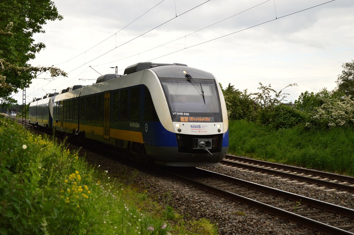 NWB 648 430 am Montag den 16.5.2016 als RE 10 nach Düsseldorf bei Tilmeshof.