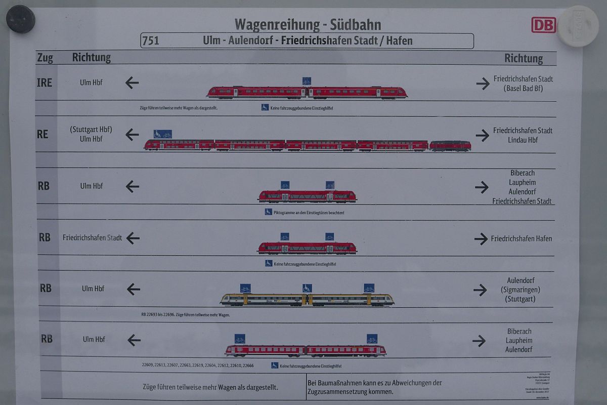 Ob diese Information an der Haltestelle Biberach Süd, die nur von Montag bis Freitag wegen der umliegenden Schulen / Betriebe angefahren wird, erforderlich ist? Der Fotograf ist der Ansicht  nein , zumal die obersten zwei abgebildeten Züge diese Haltestelle ohne Halt durchfahren. Die Aufstellung wurde am 03.03.2018 fotografiert.