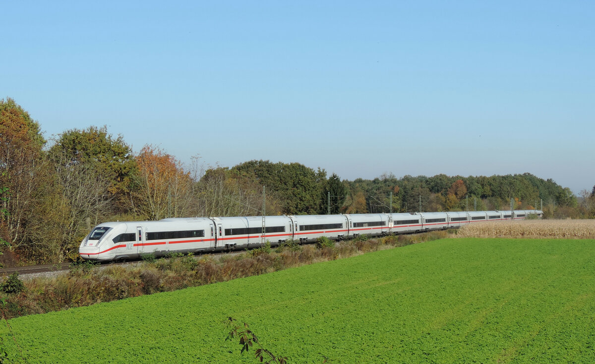 Oberschopfheim - 28. Oktober 2021 : ICE 71 von Hamburg-Altona nach Chur.