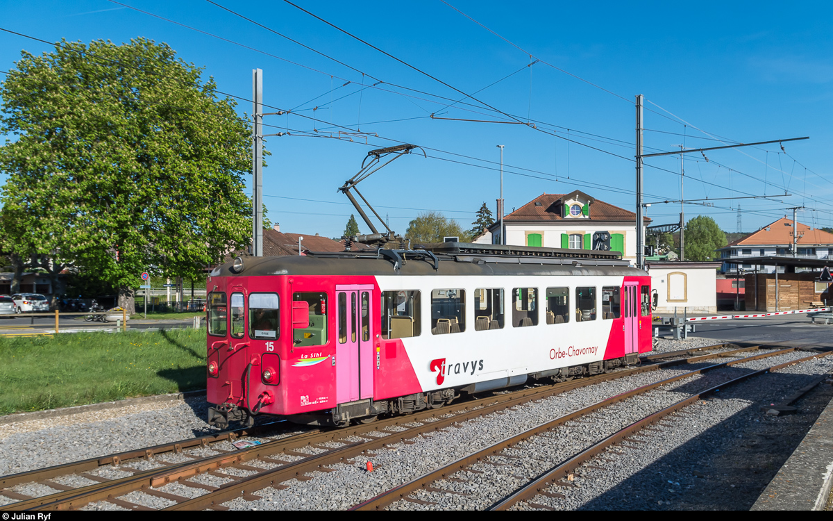 OC BDe 4/4 15 (ex SZU Uetliberg BDe 4/4 13) verlässt am 13. April 2017 Chavornay.