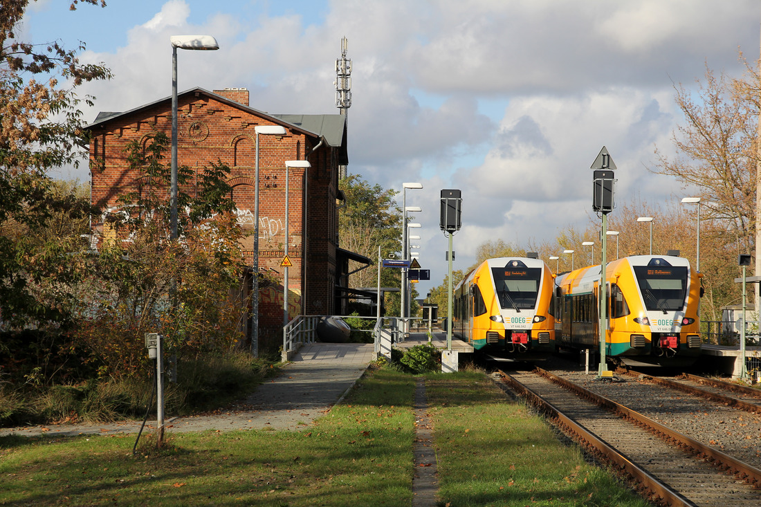 ODEG VT 646 042 (links) und VT 646 041 (rechts) // Pritzerbe // 28. Oktober 2019
