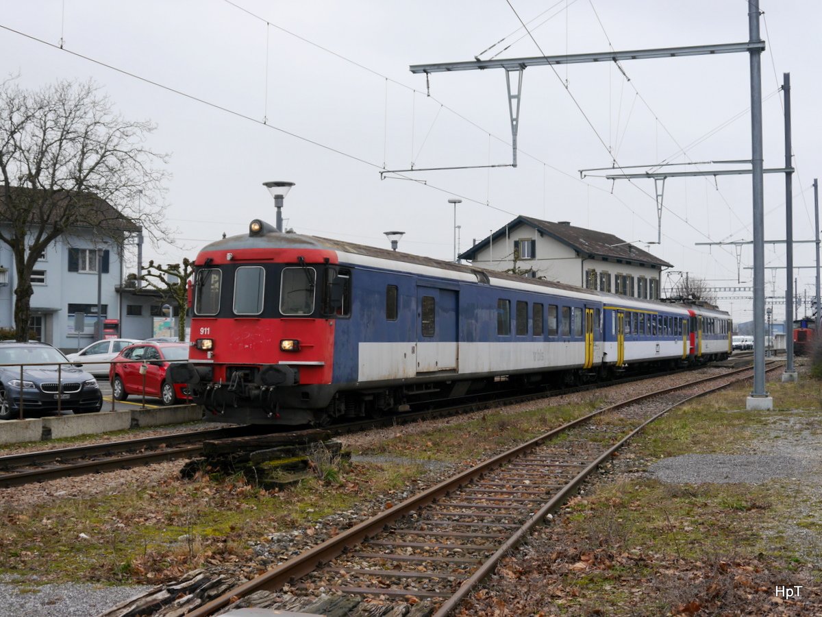 OeBB / DSF - Steuerwagen BDt 50 85 80-35 911-7 ( ex BLS / ex SBB ) der DSF als Regio unterwegs in Oensingen bei der OeBB am 27.01.2018