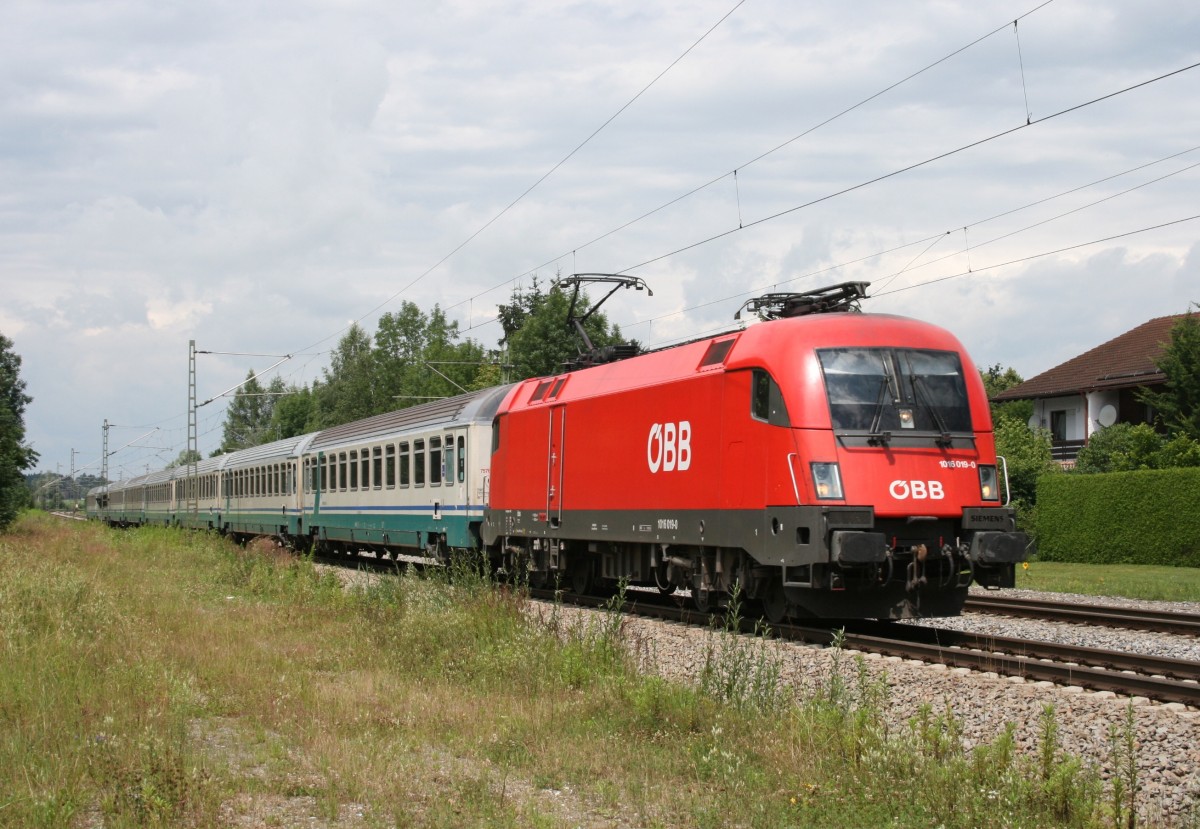 BB 1016 019 mit EC 67 (Mnchen–Venezia) am 10.07.2009 in Grokarolinenfeld