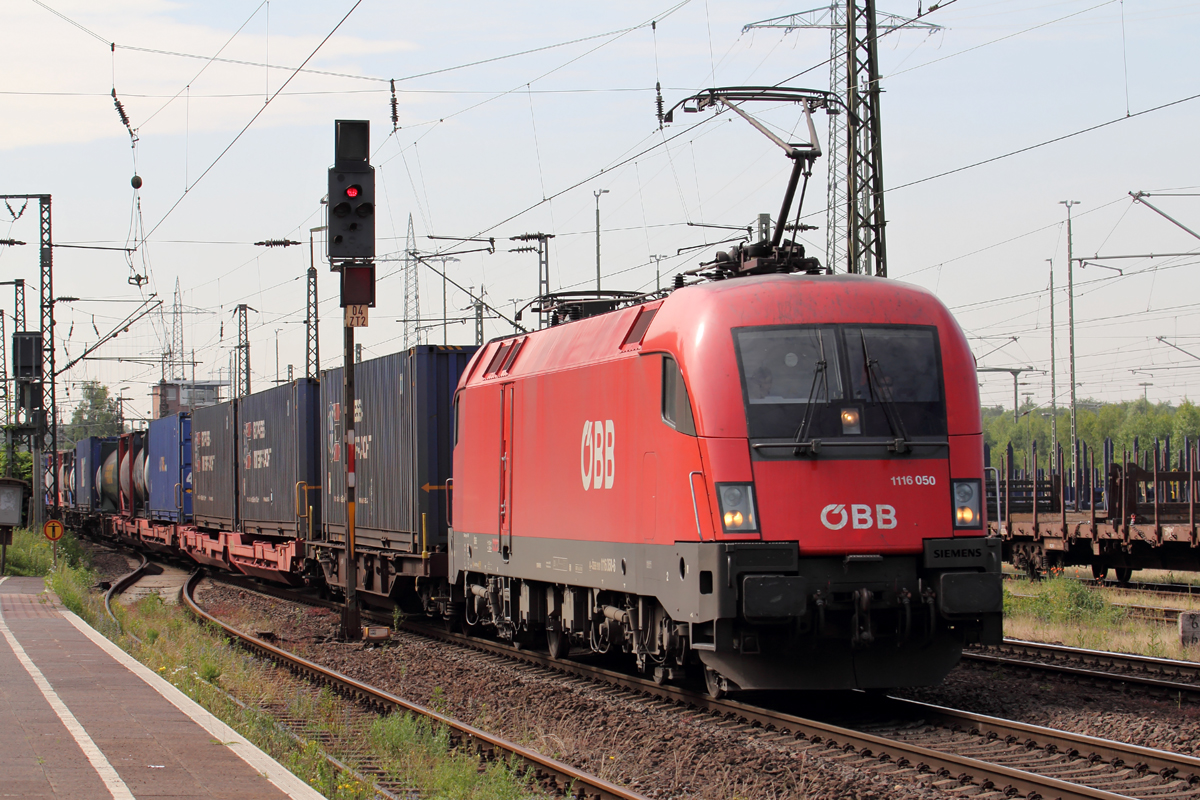 ÖBB 1116 050 durchfährt Duisburg-Bissingheim 10.6.2016
