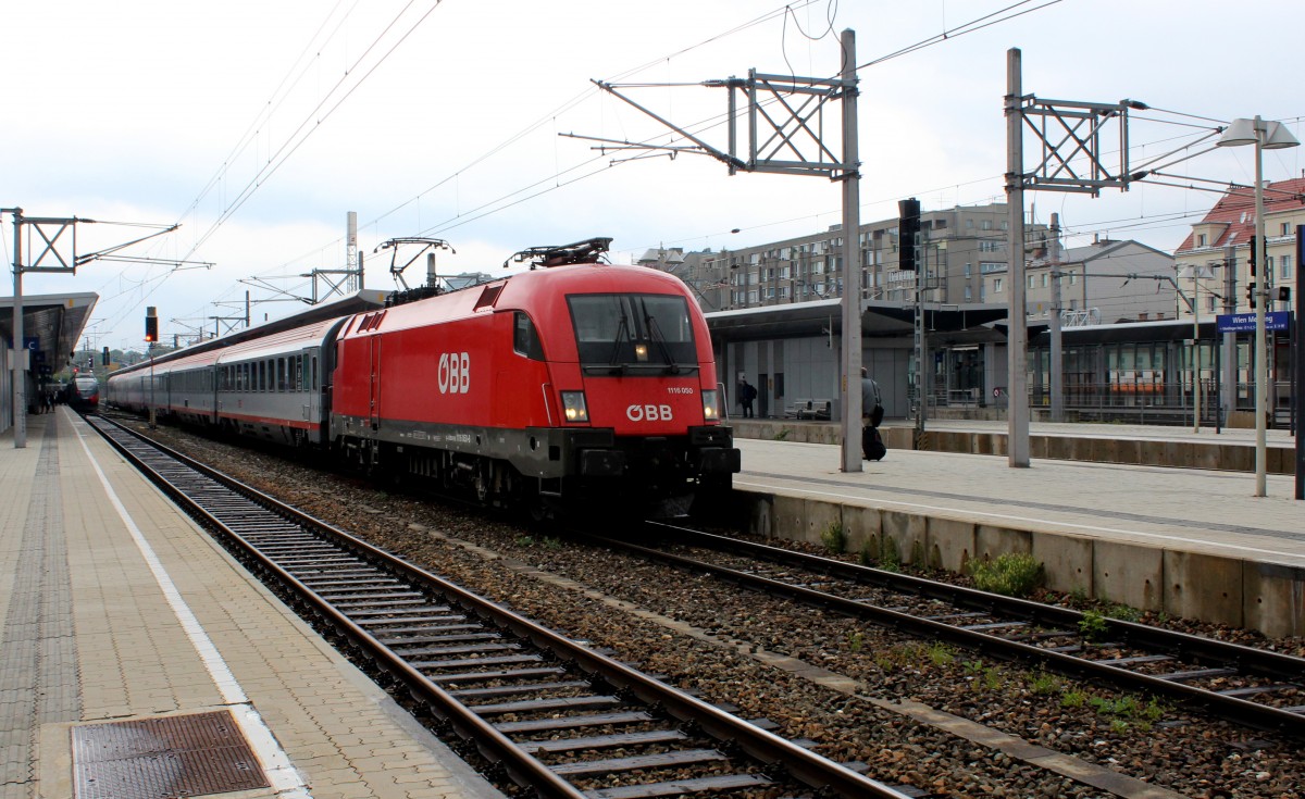 ÖBB 1116 050 mit einem IC-Zug Bahnhof Wien-Meidling am 11. Juli 2014.