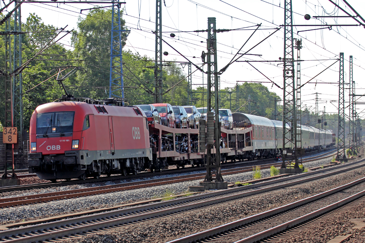 ÖBB 1116 181 durchfährt mit einem Autoreisezug Hamburg-Harburg 14.6.2017