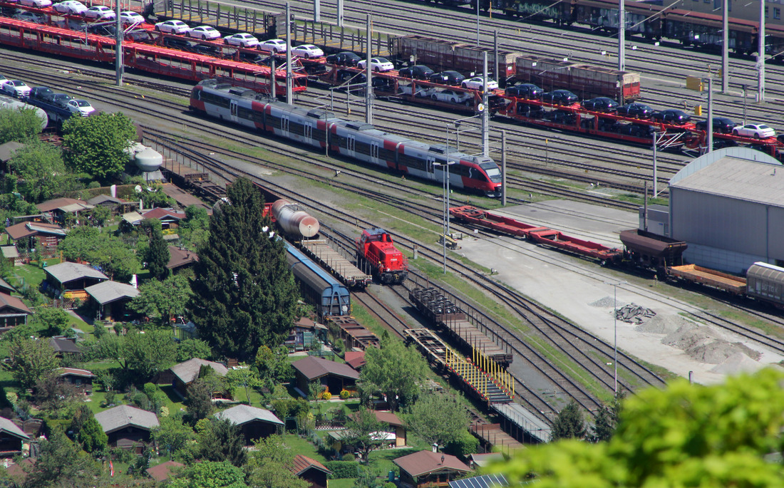 ÖBB 2070 ??? // Salzburg-Gnigl Vbf (aufgenommen vom Kapuzinerberg) // 10. Mai 2022